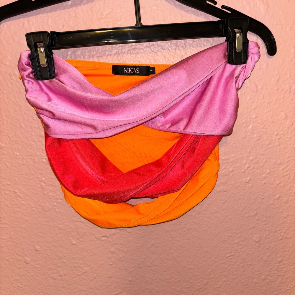 Micas Women's Pink, Red, and Orange Top Size Small